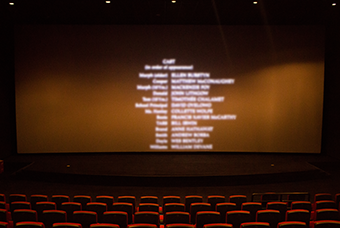 J9国际站 J9 国际党委组织召开《长津湖》观影活动